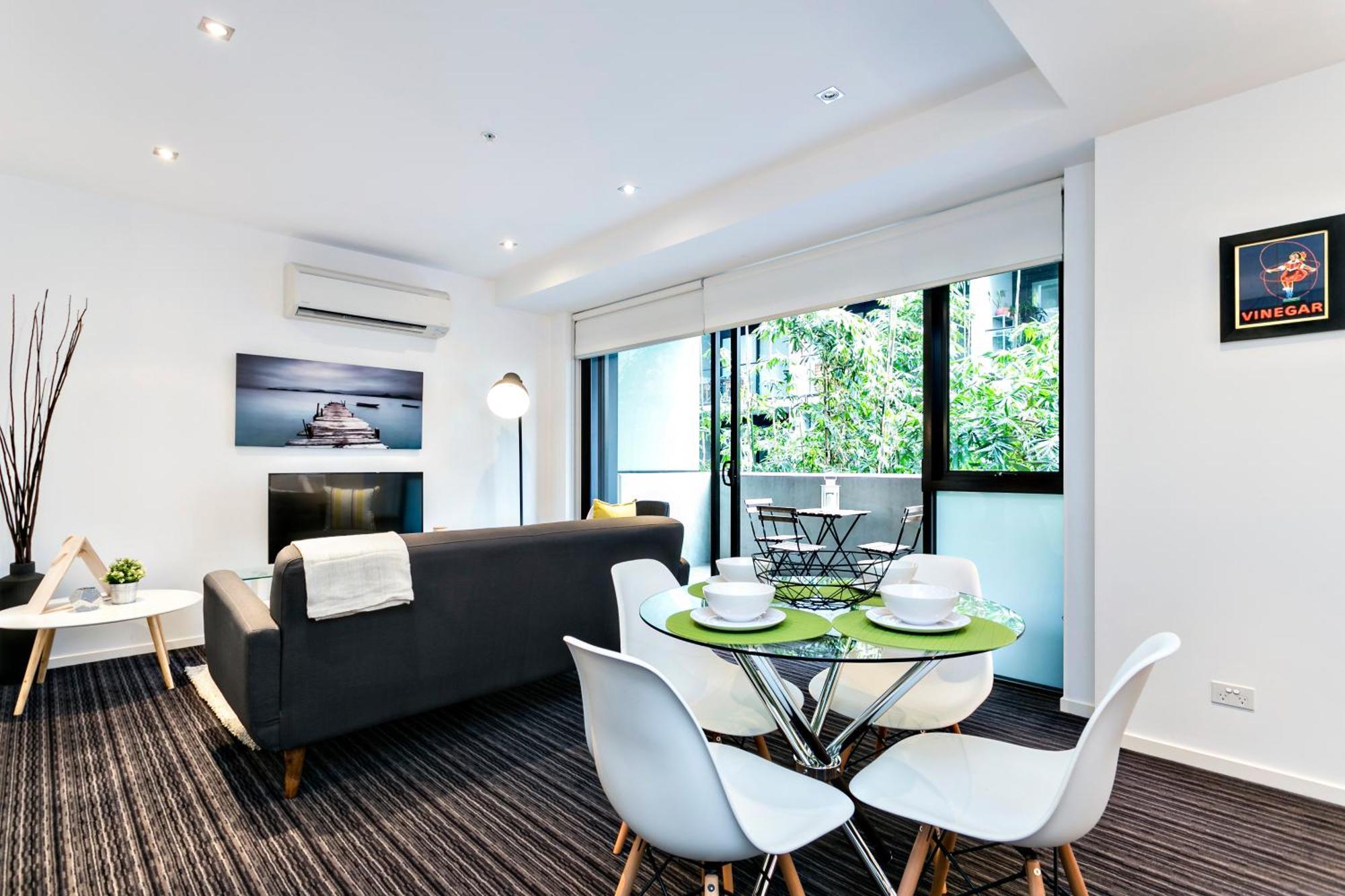 Complete Host Halo Apartments ملبورن المظهر الخارجي الصورة